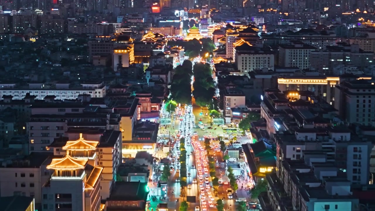 西安城墙西门安定门夜景航拍视频素材画面3