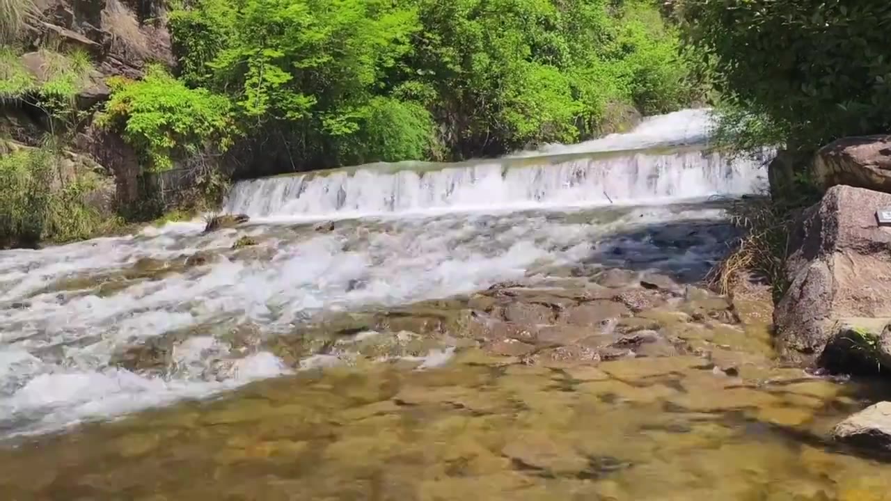 台州天台山大瀑布低段处水流视频素材画面4