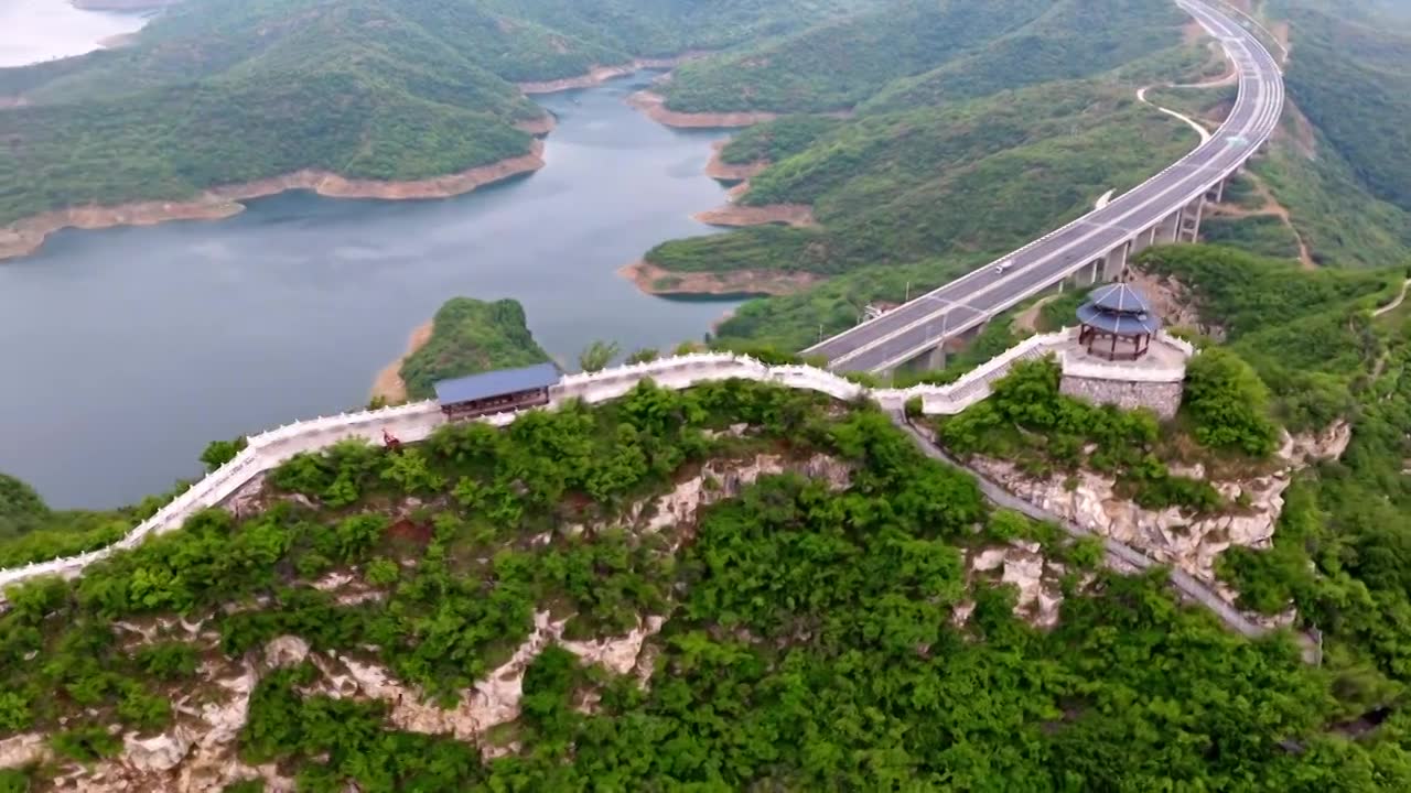 济新高速黄河三峡大桥视频素材画面1