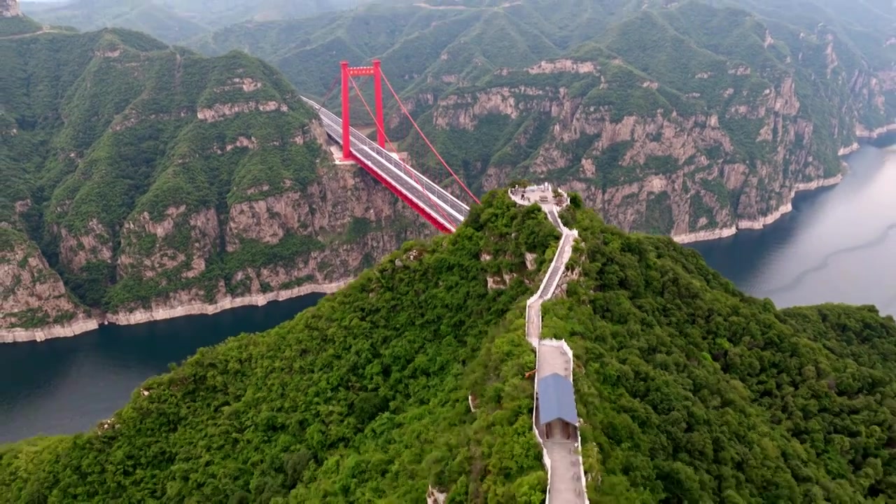 济新高速黄河三峡大桥视频素材画面4