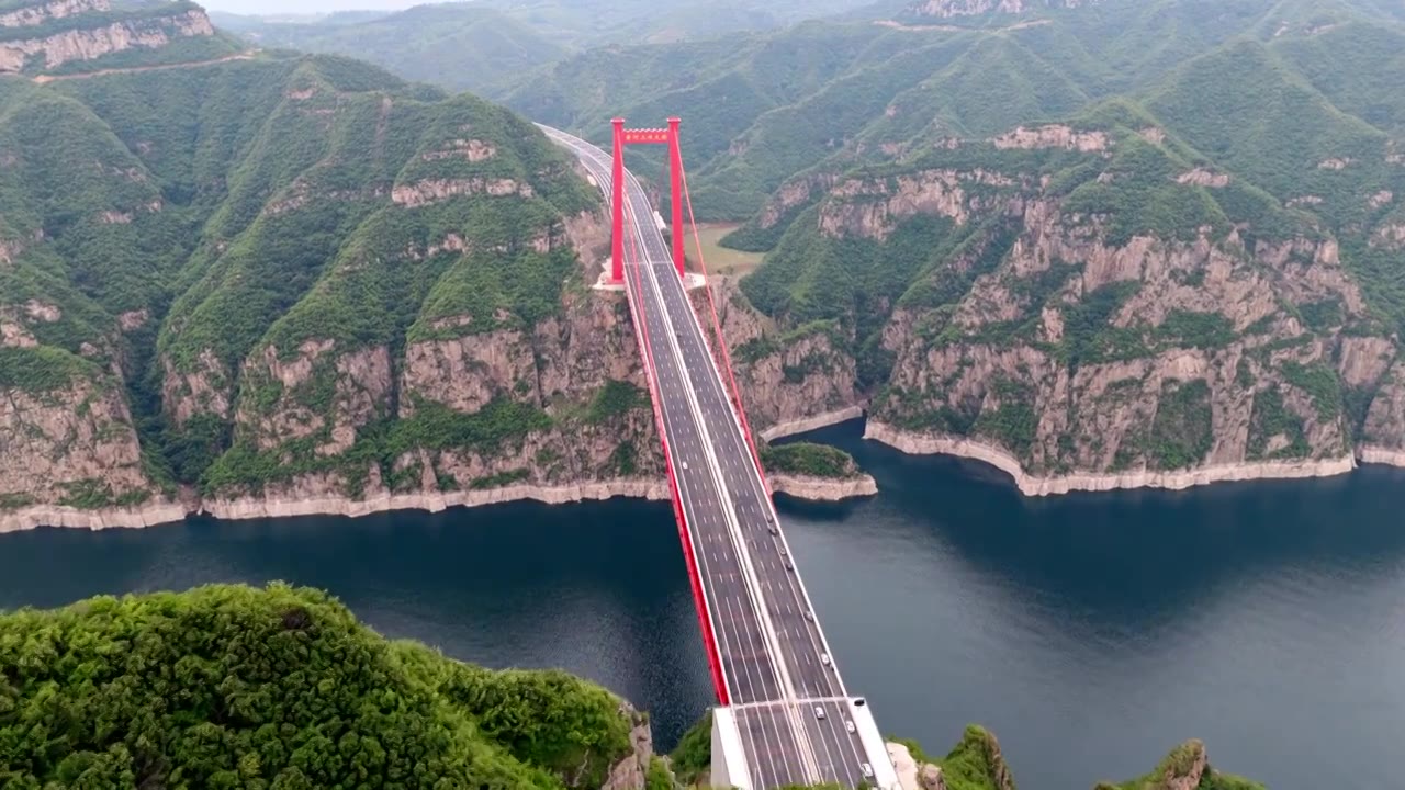 济新高速黄河三峡大桥视频素材画面4
