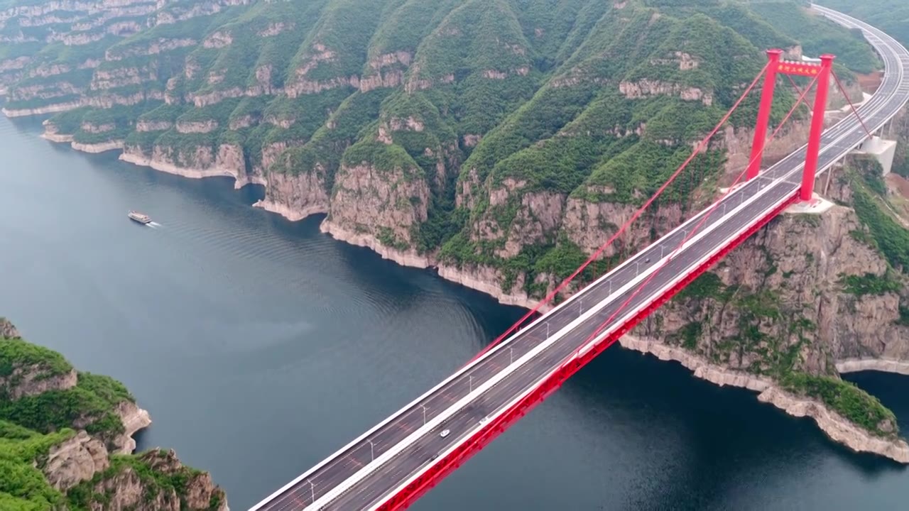 济新高速黄河三峡大桥视频素材画面4