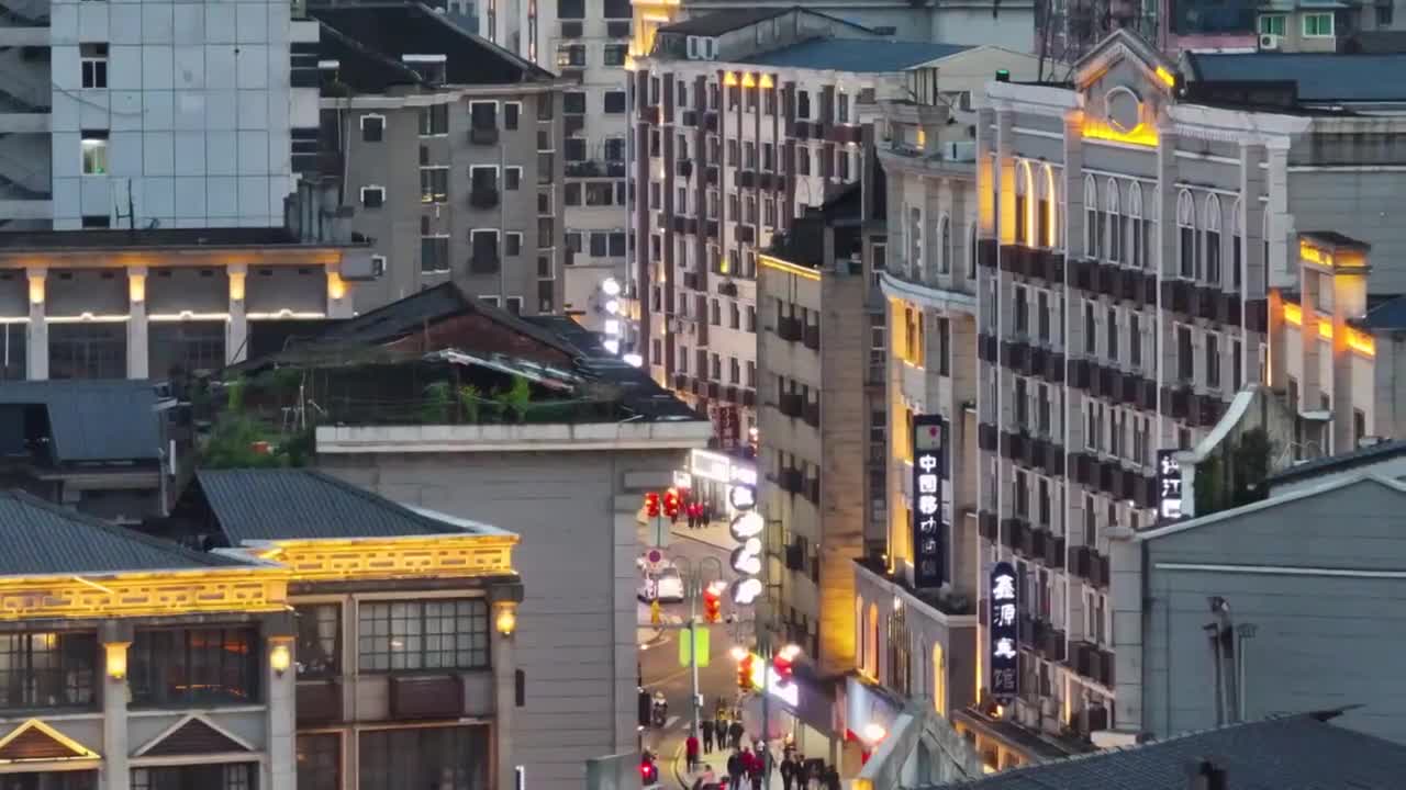4K航拍怀化市洪江区洪江古商城夕阳视频素材画面4