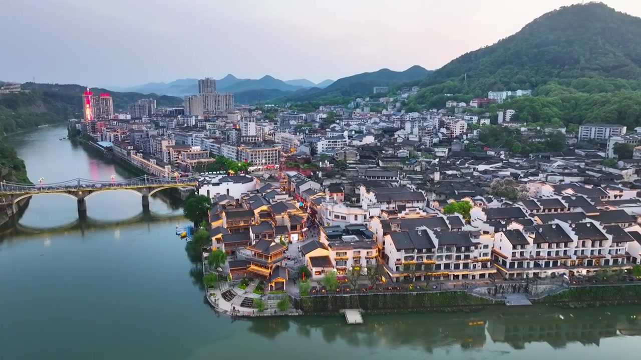 4K航拍怀化市洪江区洪江古商城夕阳视频素材画面3
