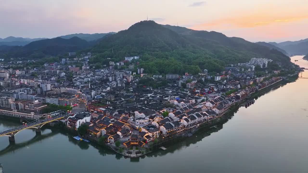 4K航拍怀化市洪江区洪江古商城夕阳视频素材画面3