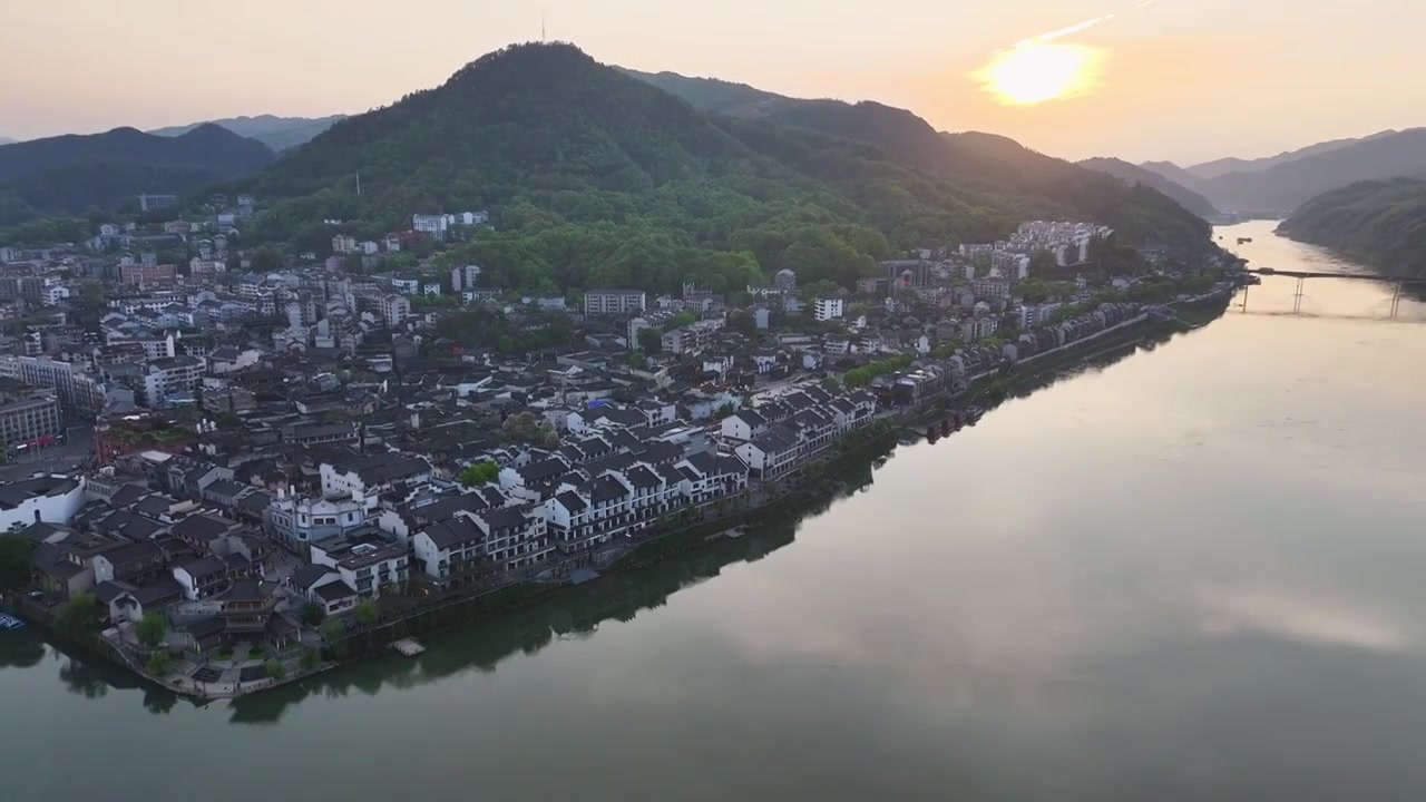 4K航拍怀化市洪江区洪江古商城夕阳视频素材画面3