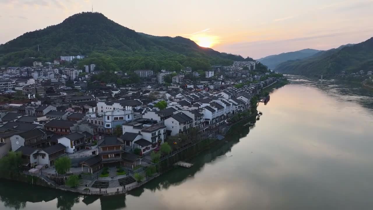 4K航拍怀化市洪江区洪江古商城夕阳视频素材画面1