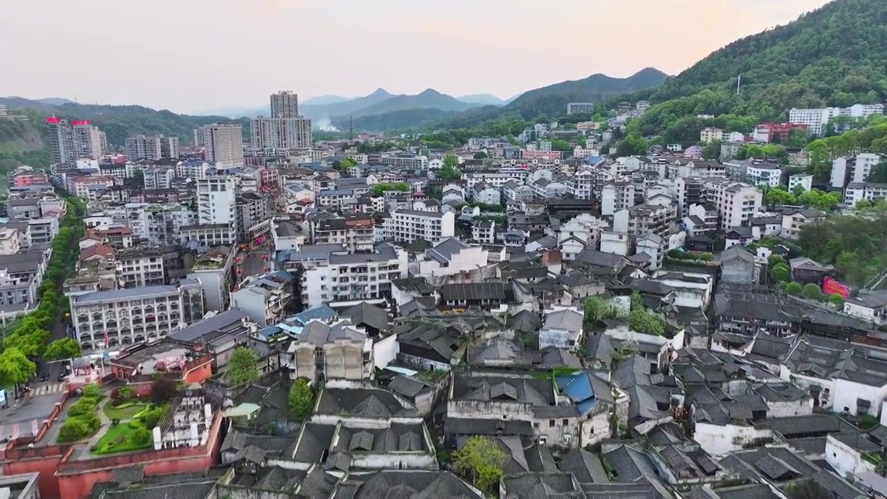 4K航拍怀化市洪江区洪江古商城夕阳视频素材画面4