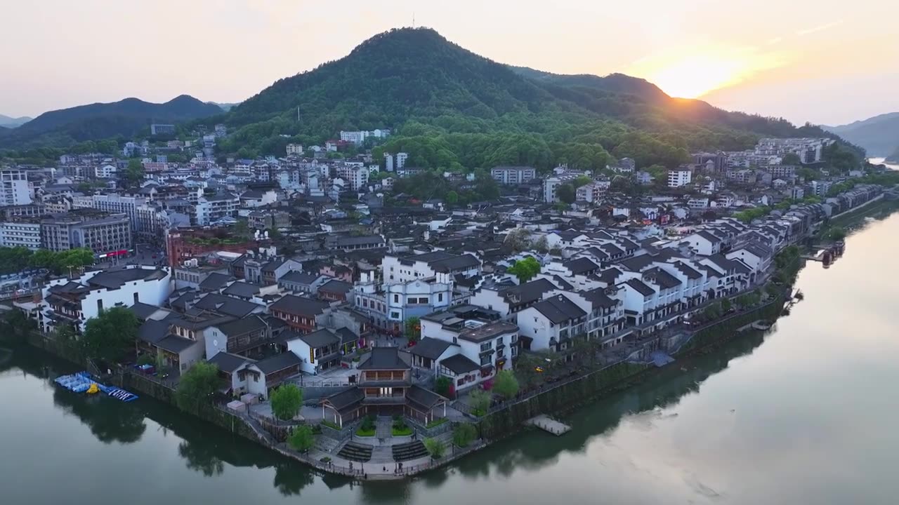 4K航拍怀化市洪江区洪江古商城夕阳视频素材画面1