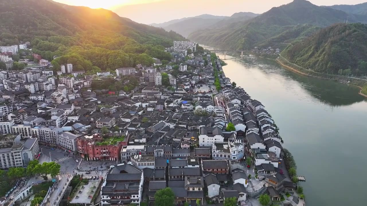 4K航拍怀化市洪江区洪江古商城夕阳视频素材画面1