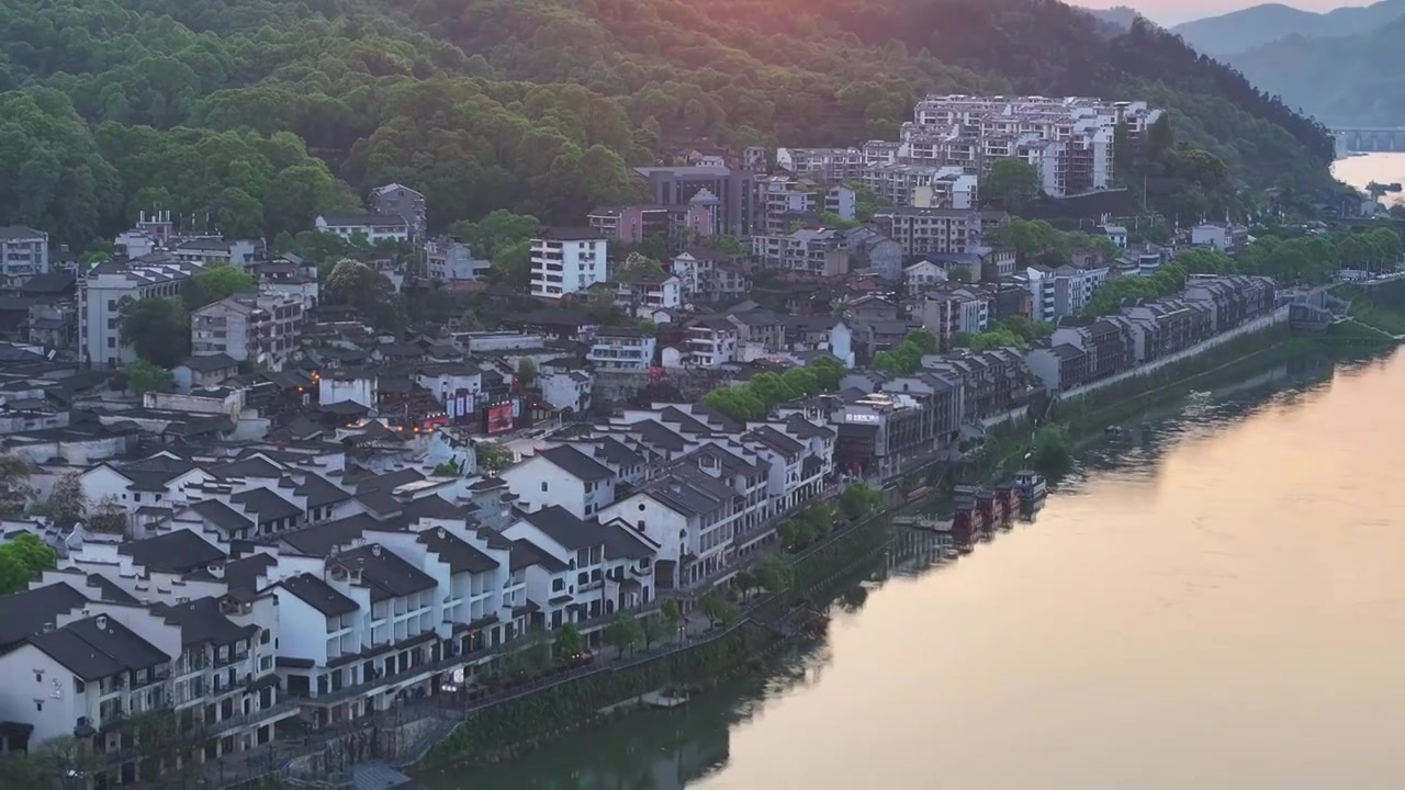4K航拍怀化市洪江区洪江古商城夕阳视频素材画面3