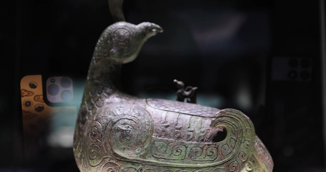 西周鸟尊，山西博物院镇馆之宝视频素材画面4