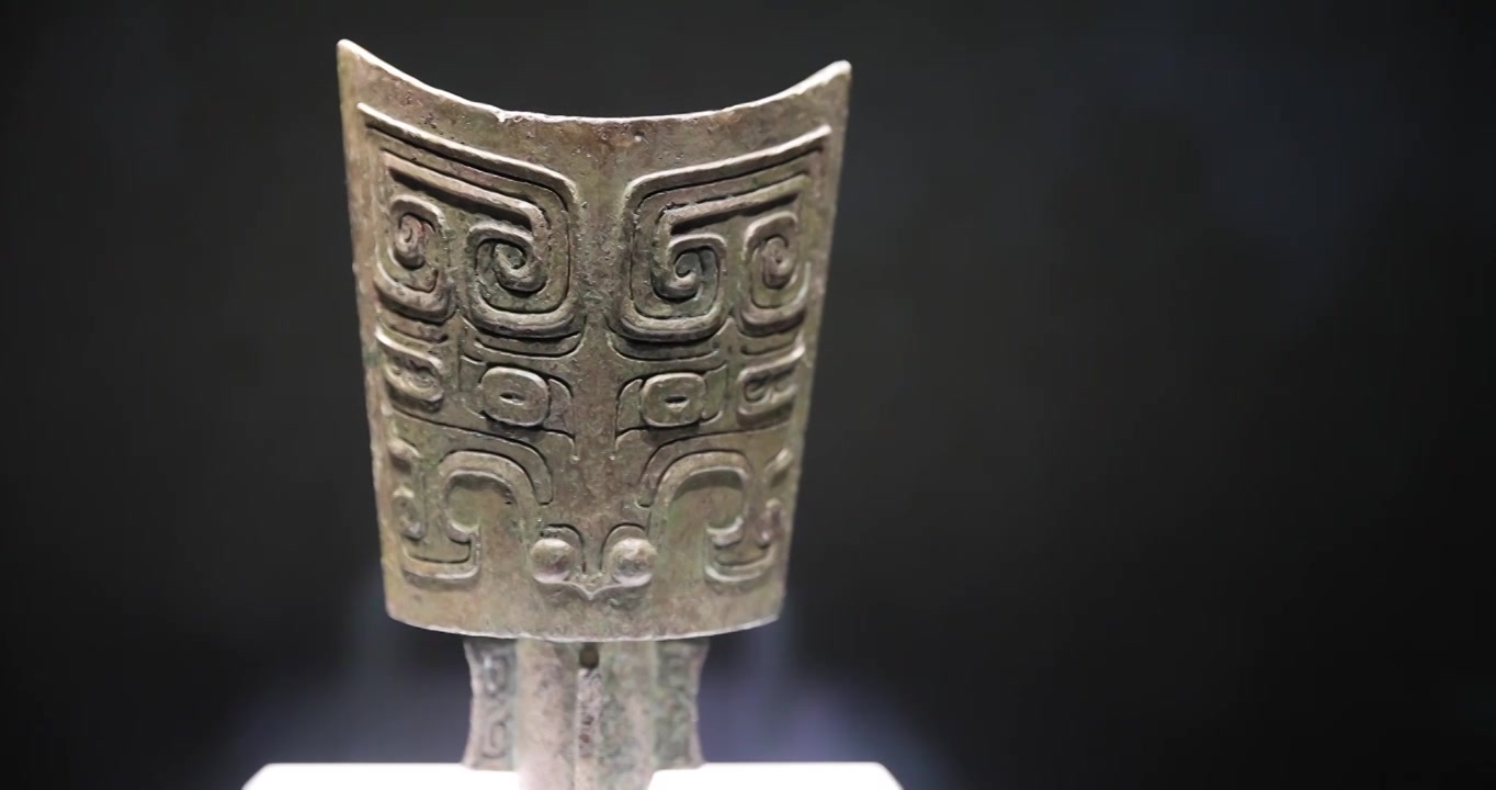 西周青铜乐器兽面纹铙，山西博物院藏视频素材画面4