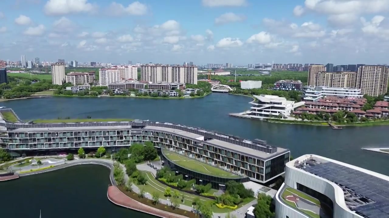 JW万豪酒店，上海之鱼景区，上海市奉贤区，无人机航拍影像视频素材画面3