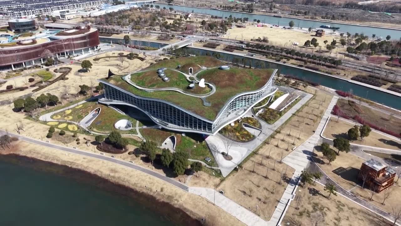 上海奉贤上海之鱼（金海湖）风光视频素材画面1