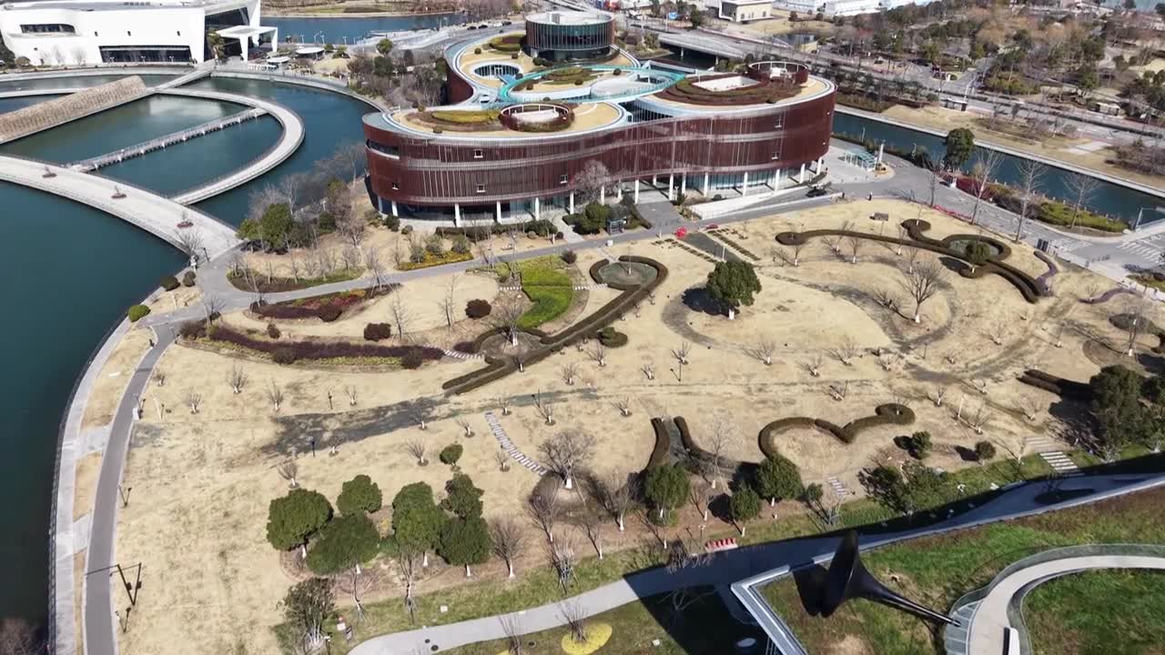 上海奉贤上海之鱼（金海湖）风光视频素材画面1
