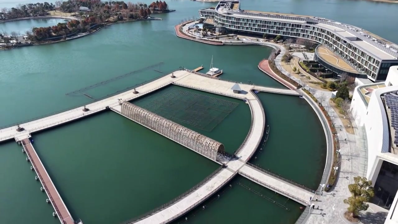 上海奉贤上海之鱼（金海湖）风光视频素材画面4