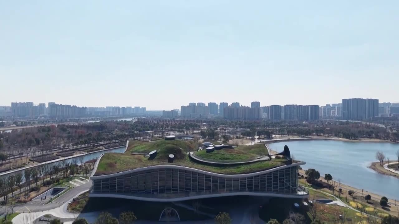 上海奉贤上海之鱼（金海湖）风光视频素材画面1