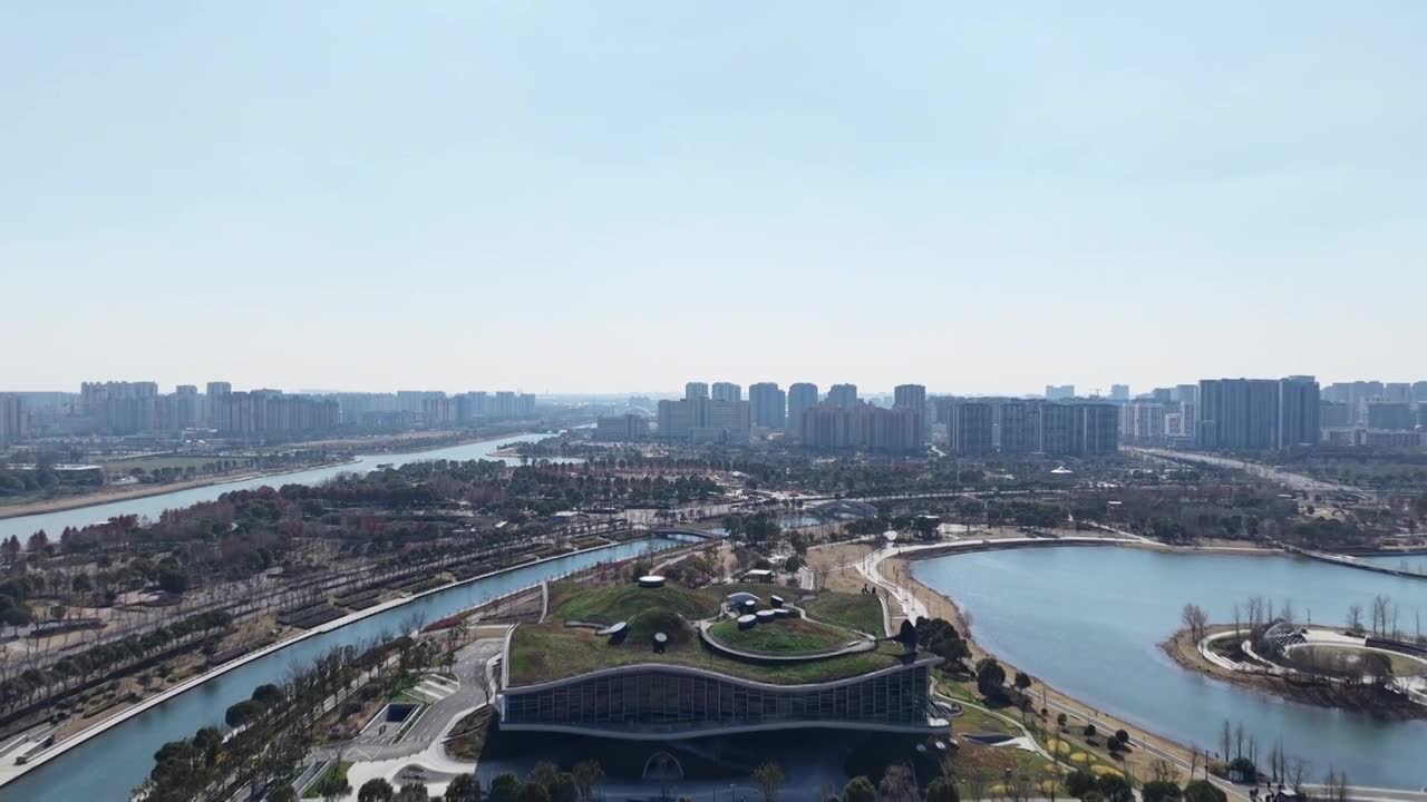 上海奉贤上海之鱼（金海湖）风光视频素材画面1