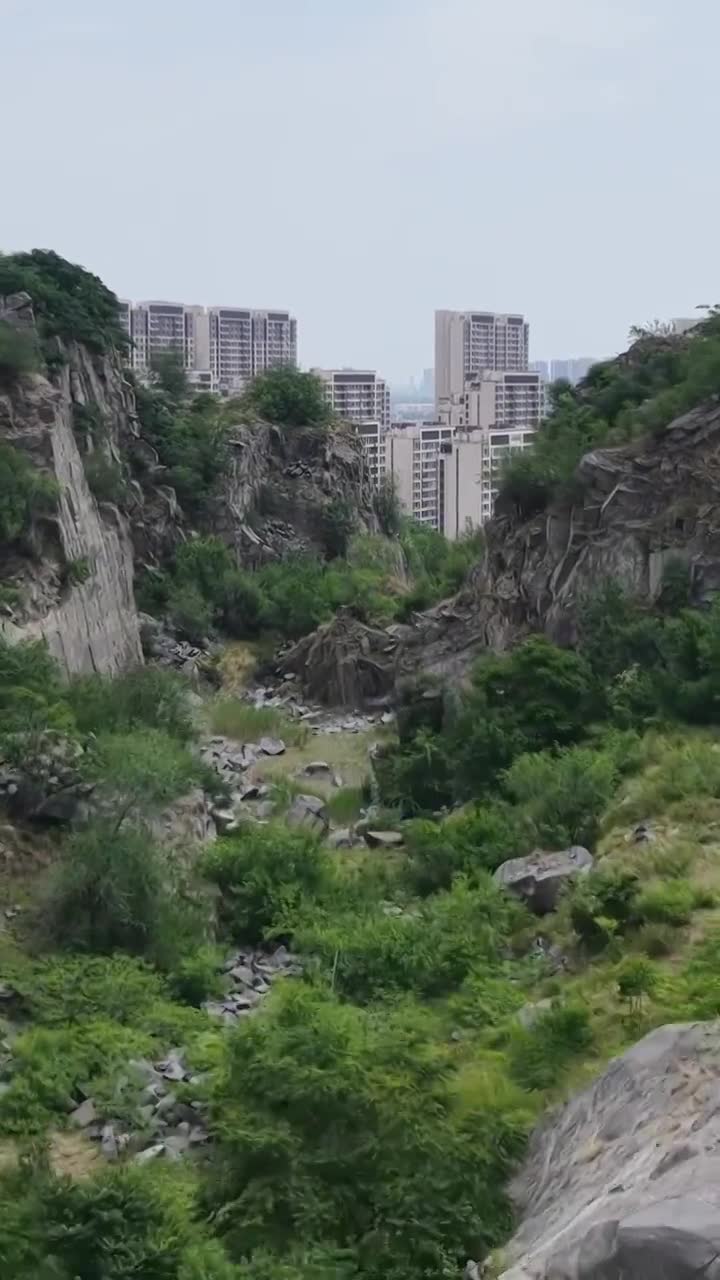 航拍济南卧牛山视频素材画面1