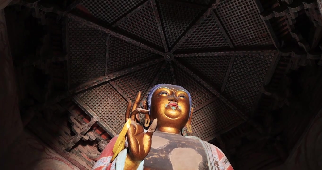 山西应县木塔释迦牟尼佛造像视频素材画面3