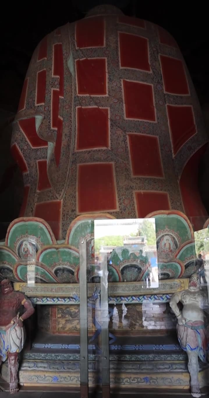 山西应县木塔释迦牟尼佛造像视频素材画面1
