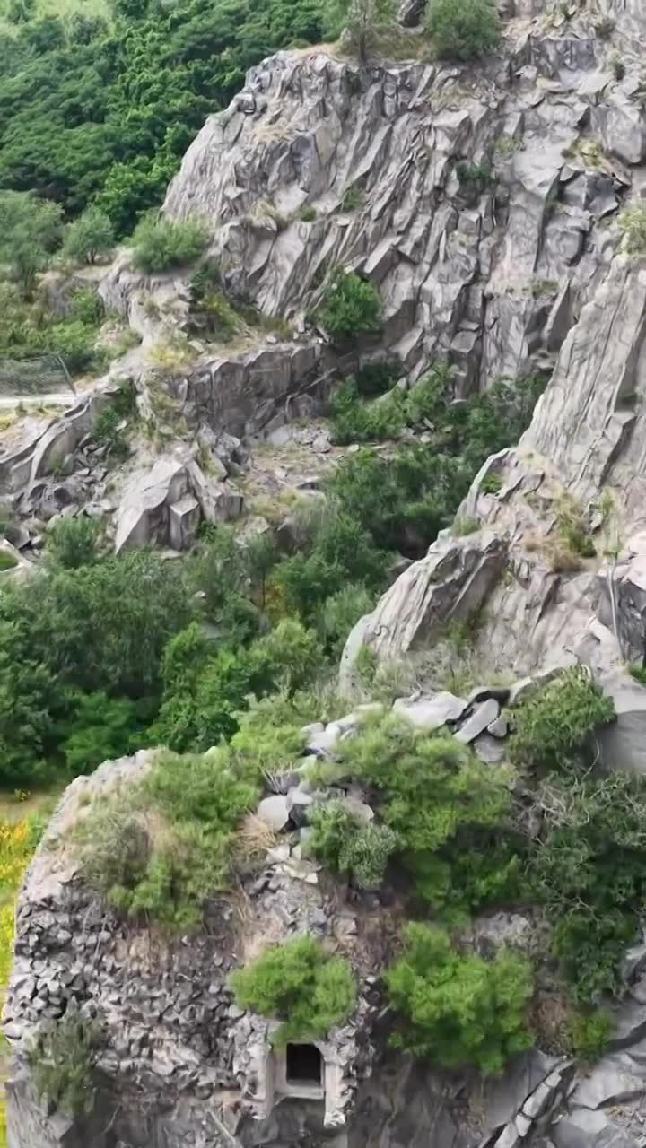 航拍济南卧牛山地质公园视频素材画面1