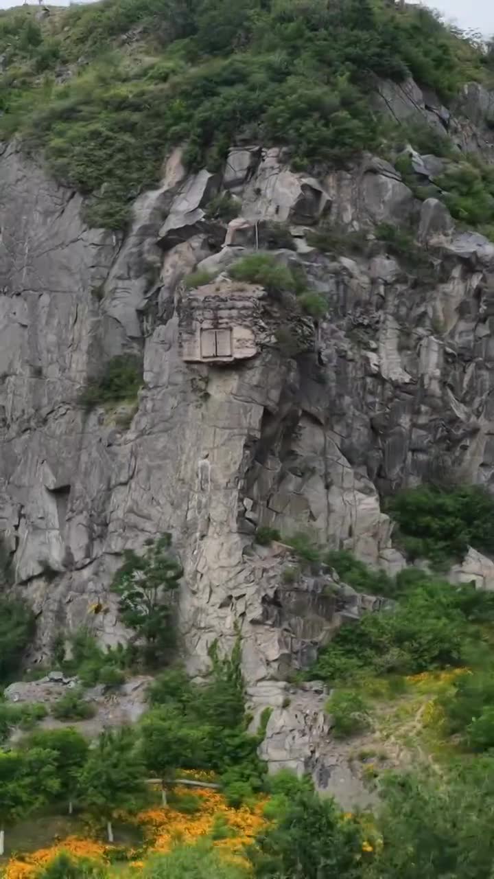 航拍济南卧牛山地质公园视频素材画面1