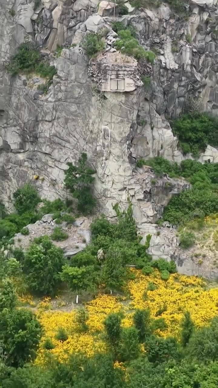 航拍济南卧牛山地质公园视频素材画面1