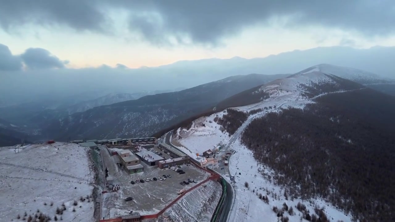 冬季五台山东台顶-山西忻州五台县视频素材画面3
