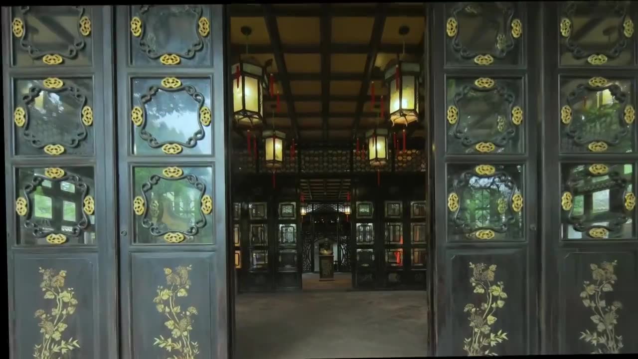 广东四大名园清晖园屋檐窗花门厅中近景特写视频素材画面1