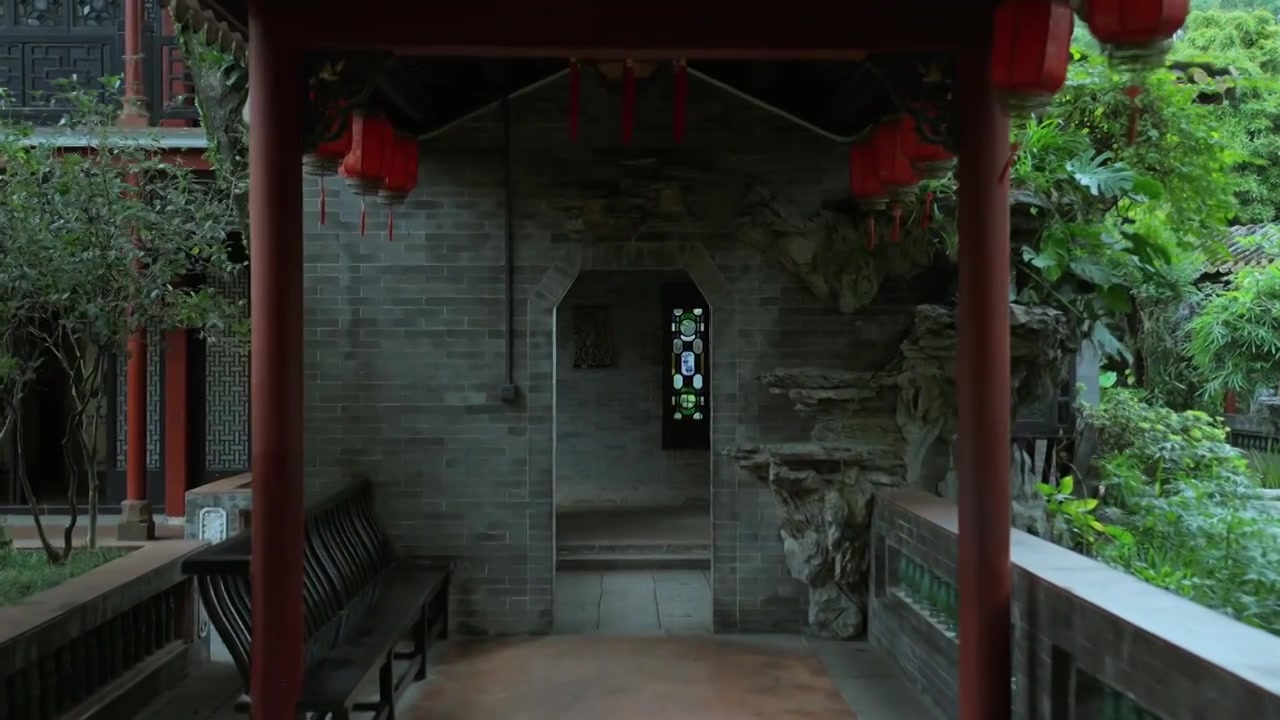 广东四大名园清晖园屋檐窗花门厅中近景特写视频素材画面3