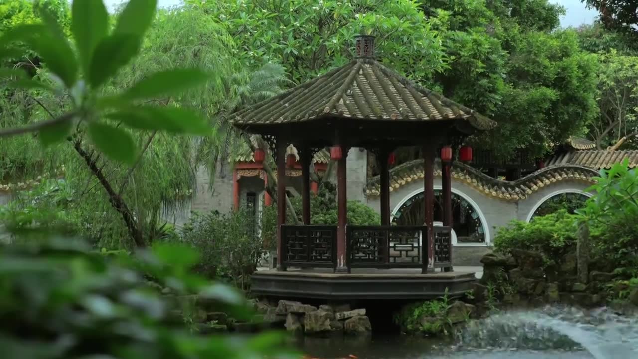 广东四大名园清晖园屋檐窗花门厅中近景特写视频素材画面1