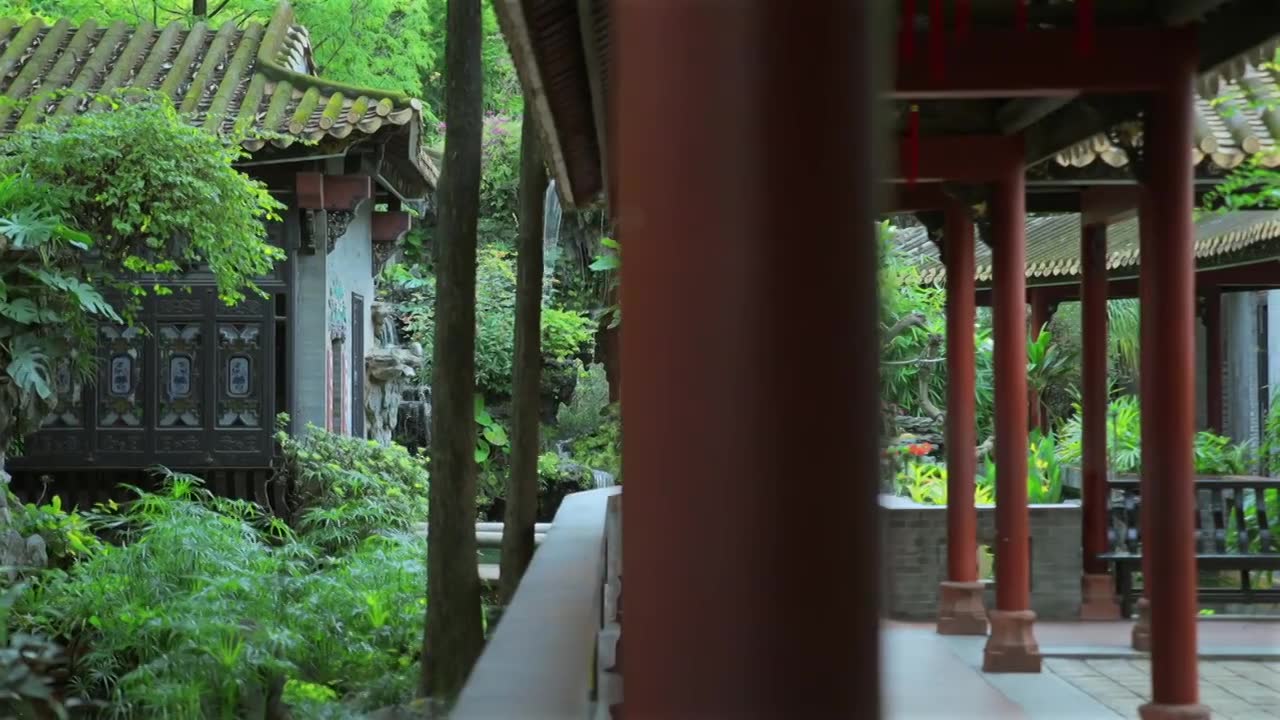 广东四大名园清晖园屋檐窗花门厅中近景特写视频素材画面1