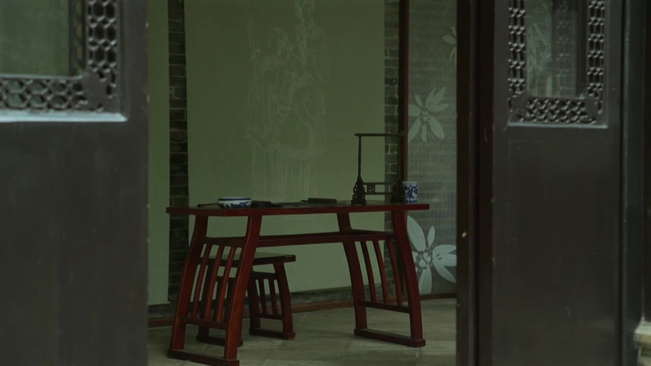 广东四大名园清晖园屋檐窗花门厅中近景特写视频素材画面3