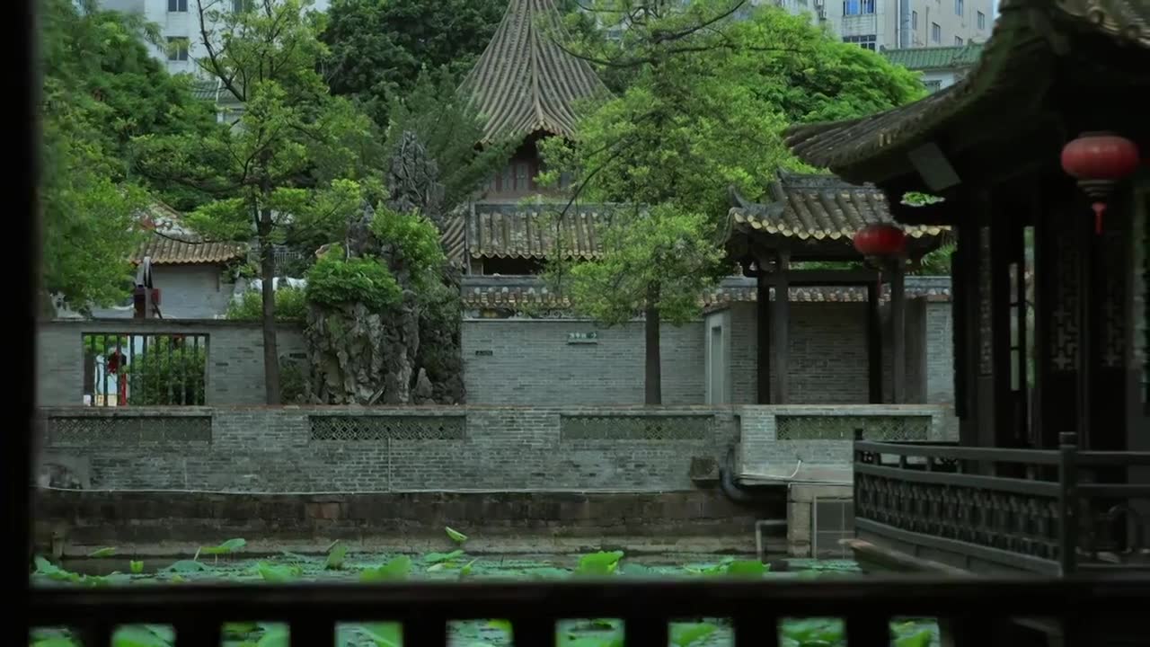 广东四大名园清晖园屋檐窗花门厅中近景特写视频素材画面1