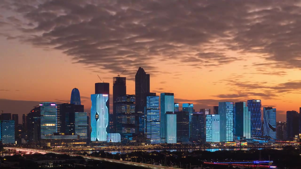 中国广州琶洲西区CBD建筑城市天际线日转夜延时摄影视频素材画面4