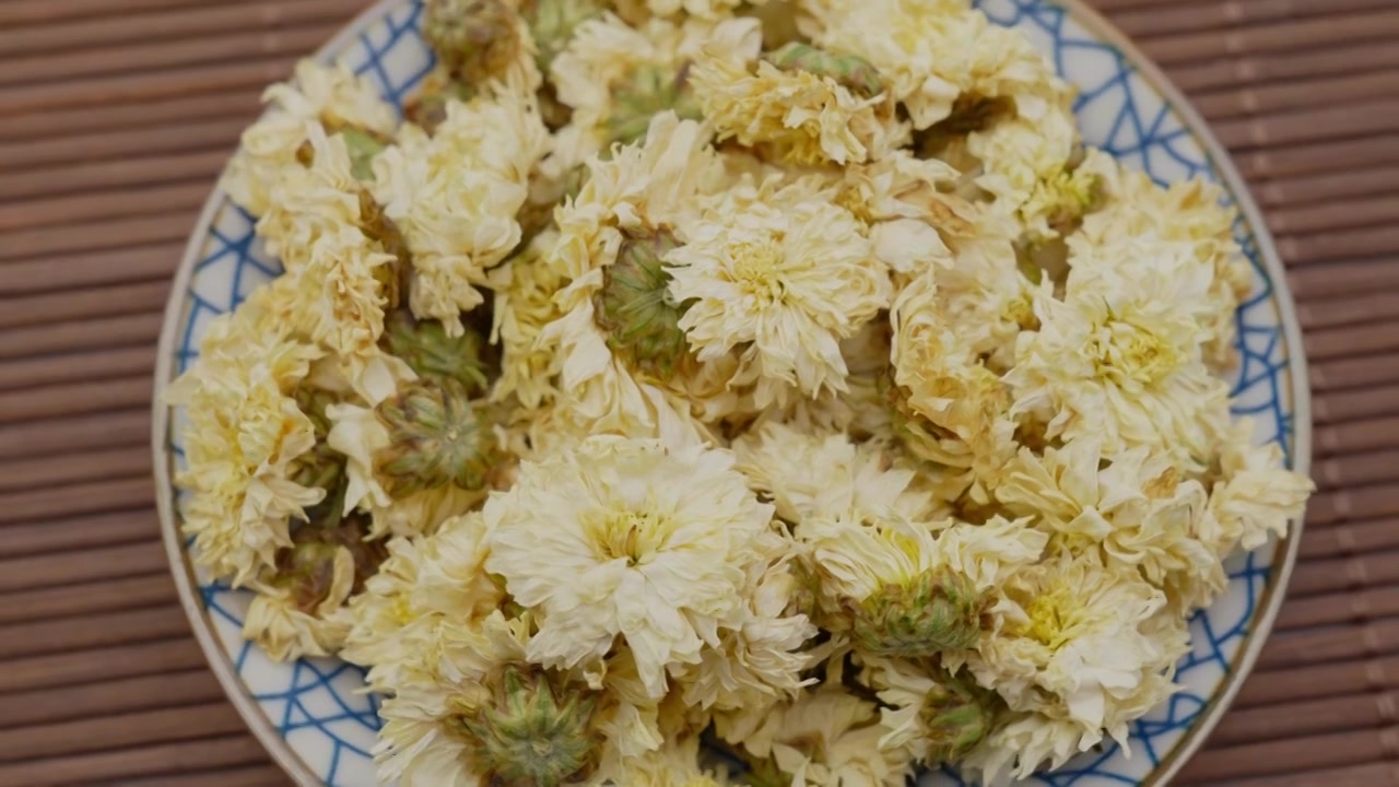 中药材菊花的特写视频素材画面4