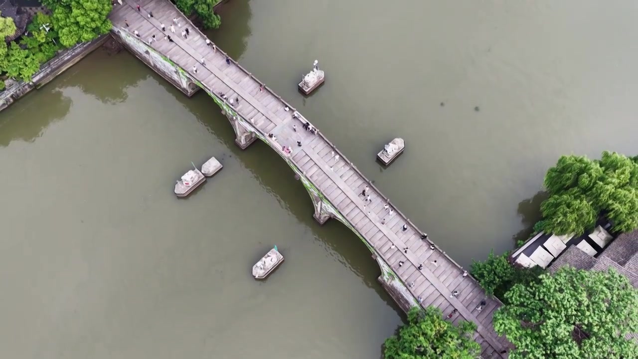 浙江杭州京杭大运河拱宸桥航拍视频素材画面4