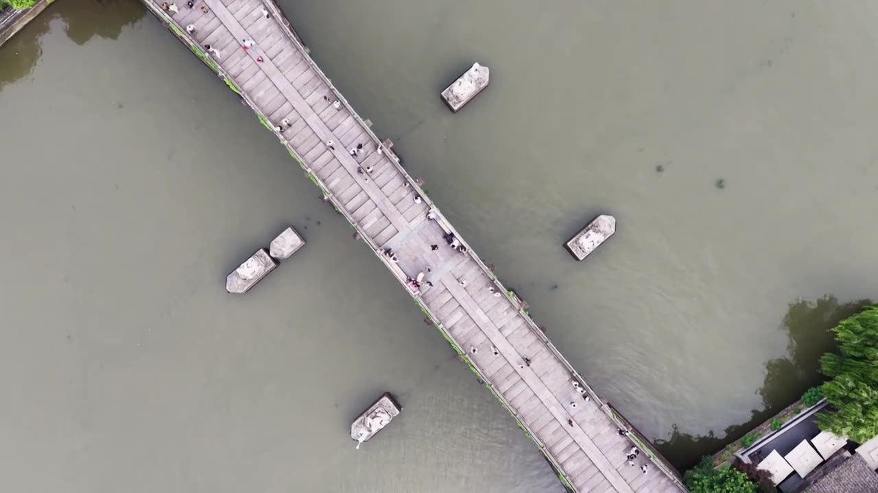 浙江杭州京杭大运河拱宸桥航拍视频素材画面1