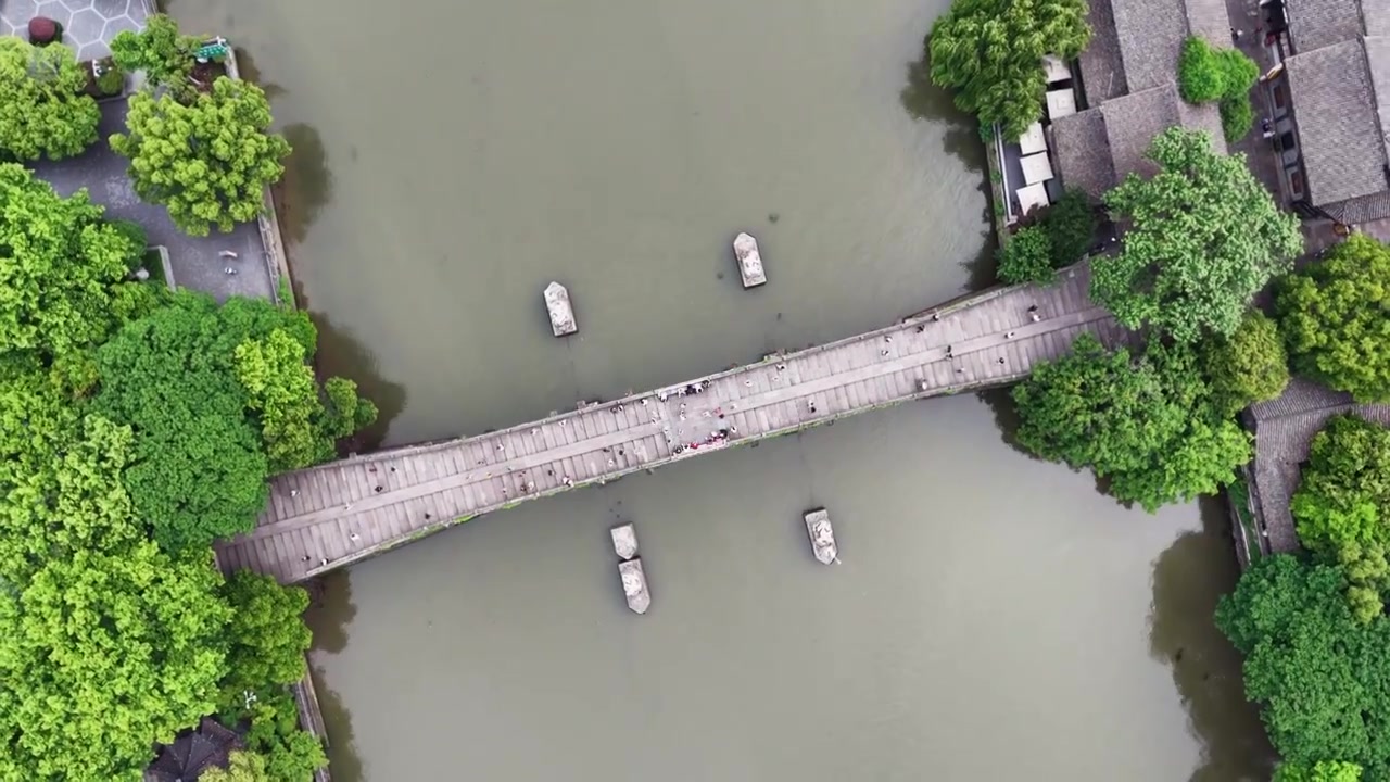 浙江杭州京杭大运河拱宸桥航拍视频素材画面3