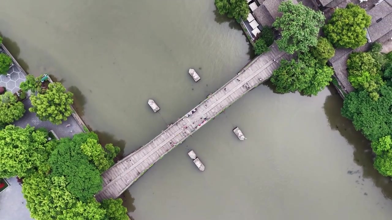 浙江杭州京杭大运河拱宸桥航拍视频素材画面4