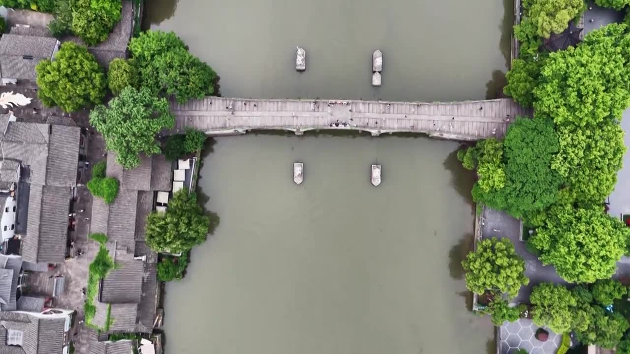 浙江杭州京杭大运河拱宸桥航拍视频素材画面1