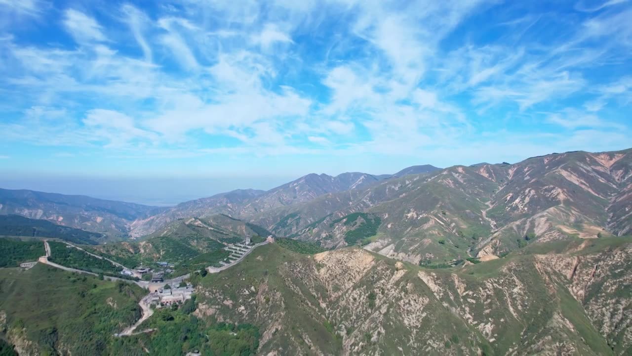 4K山西忻州恒山雁门关景区航拍视频素材画面1