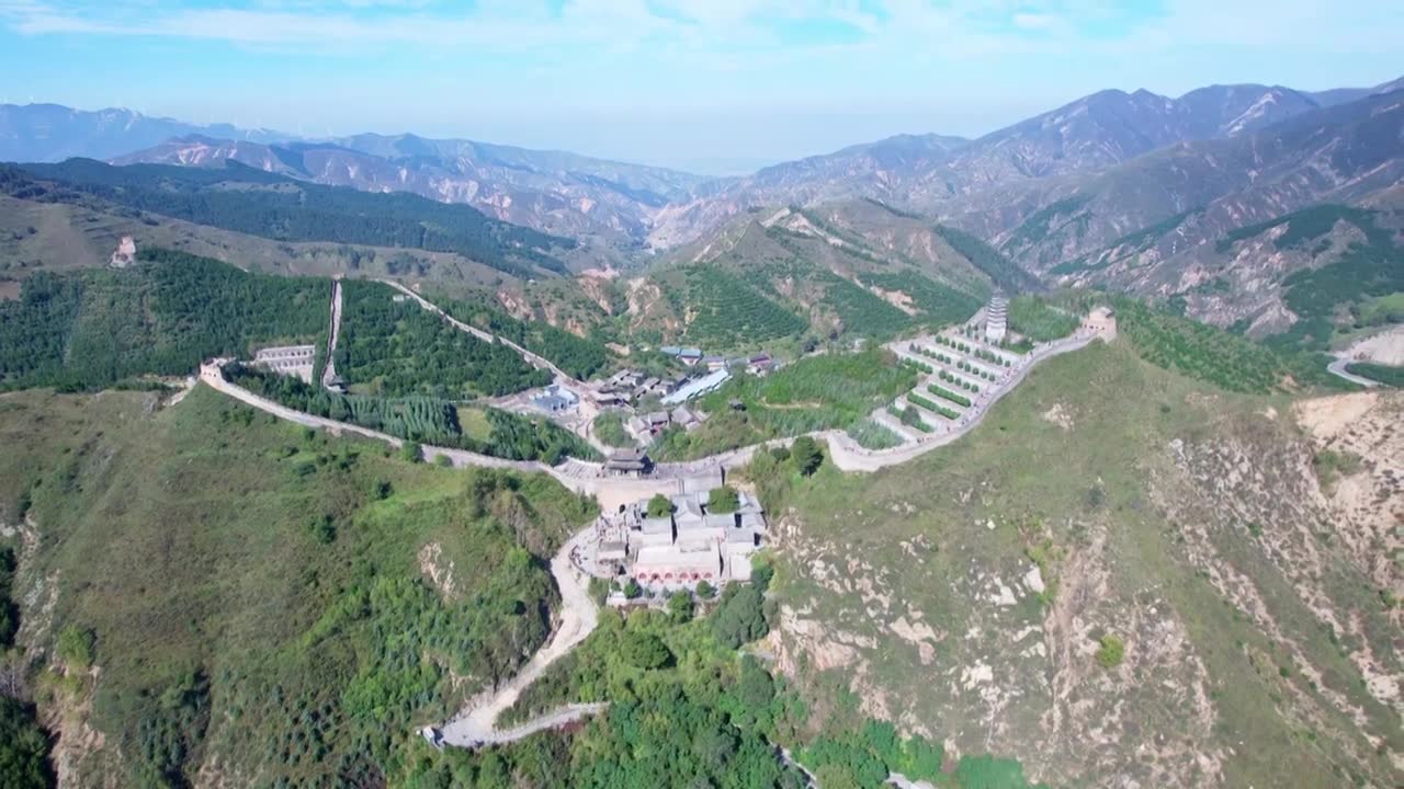 4K山西省忻州市关隘雁门关航拍视频素材画面1