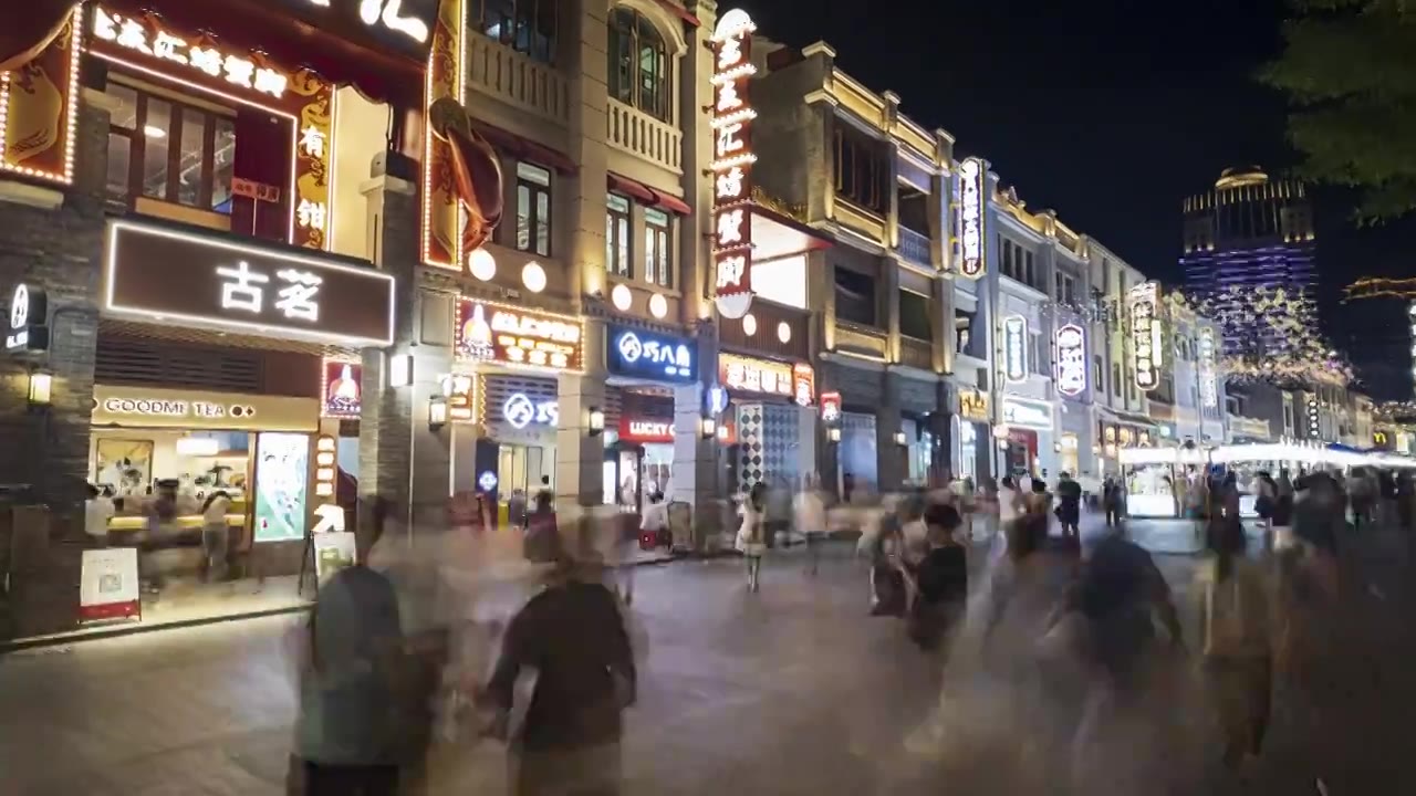 广西南宁中山路步行街美食街骑楼老街视频素材画面4