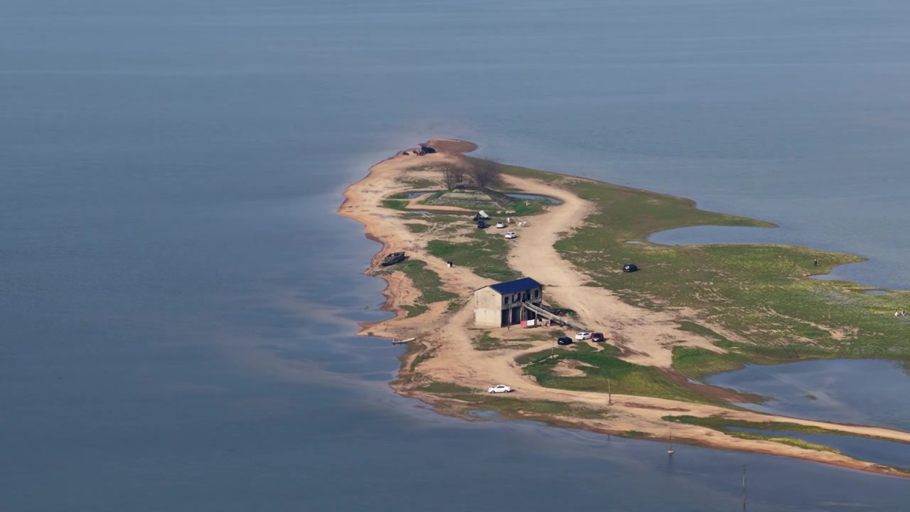 航拍湖南益阳来仪湖国家湿地公园及田野视频素材画面3