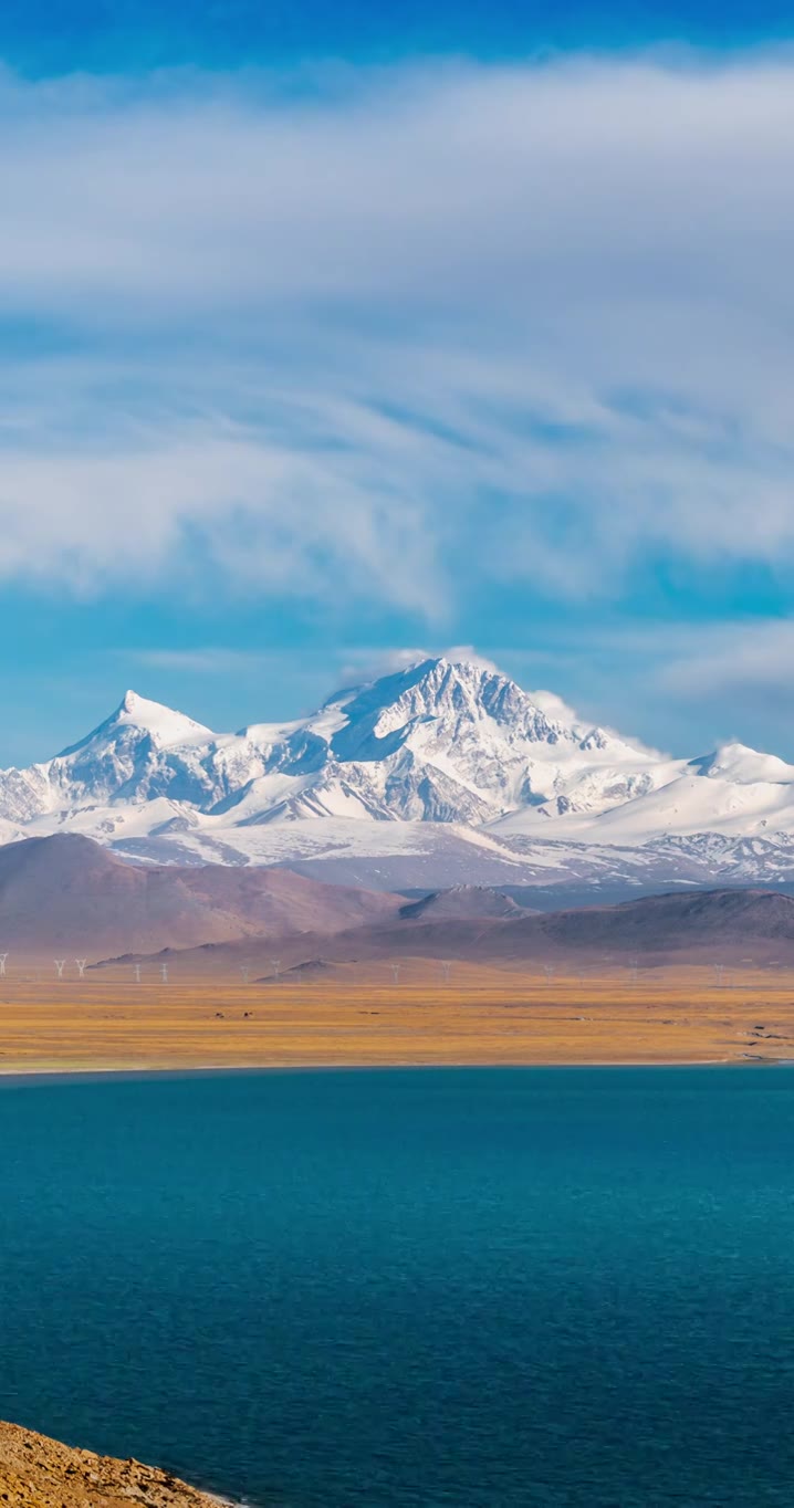西藏 高原 雪山 希夏邦马峰 湖泊 佩枯措 天空 云 云景 风景 延时摄影视频素材画面1