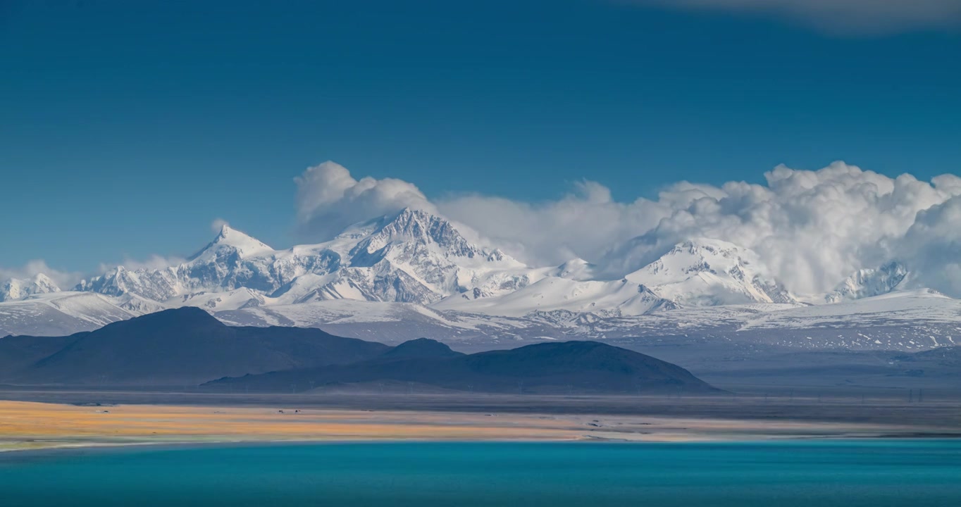 西藏 高原 雪山 希夏邦马峰 湖泊 佩枯措 天空 云 云景 风景 延时摄影视频素材画面3
