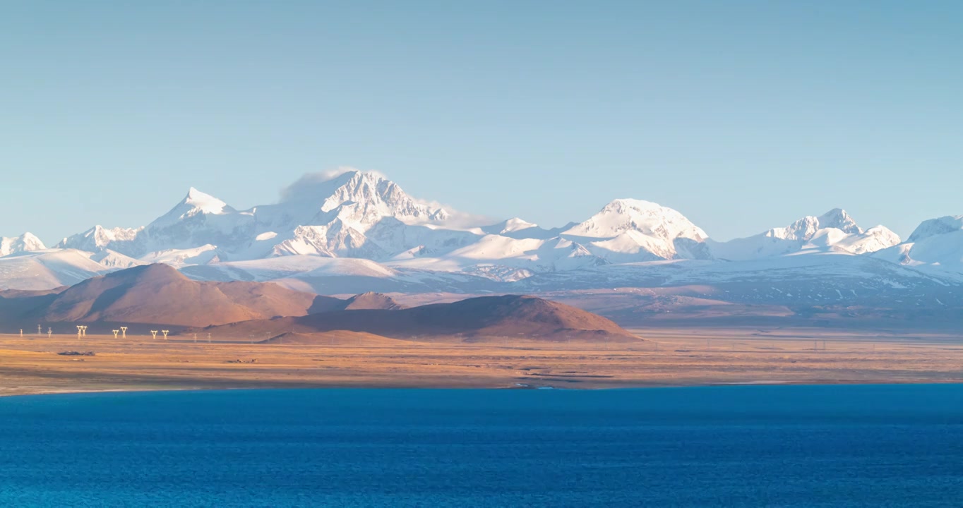 西藏 高原 雪山 希夏邦马峰 湖泊 佩枯措 天空 云 云景 风景 延时摄影视频素材画面4